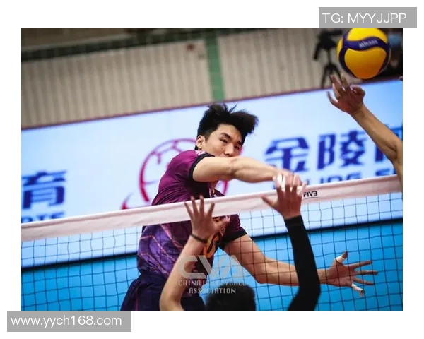 黄军独家分享排球技巧与心得助你提升竞技水平与团队配合能力